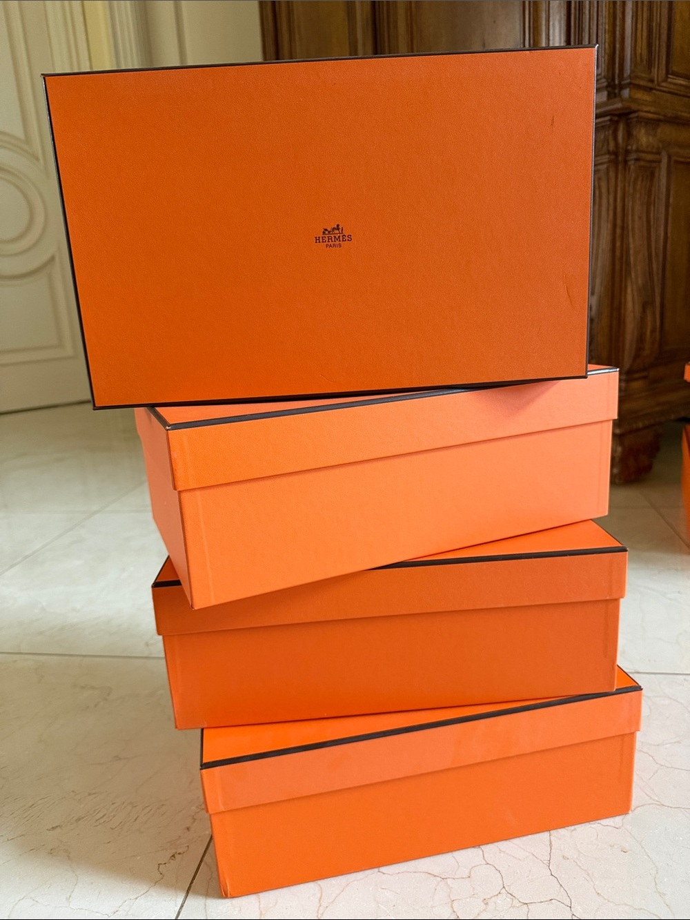 Set of 4 Hermès Orange Signature Shoes Boxes with 4 receipt sleeves and ribon